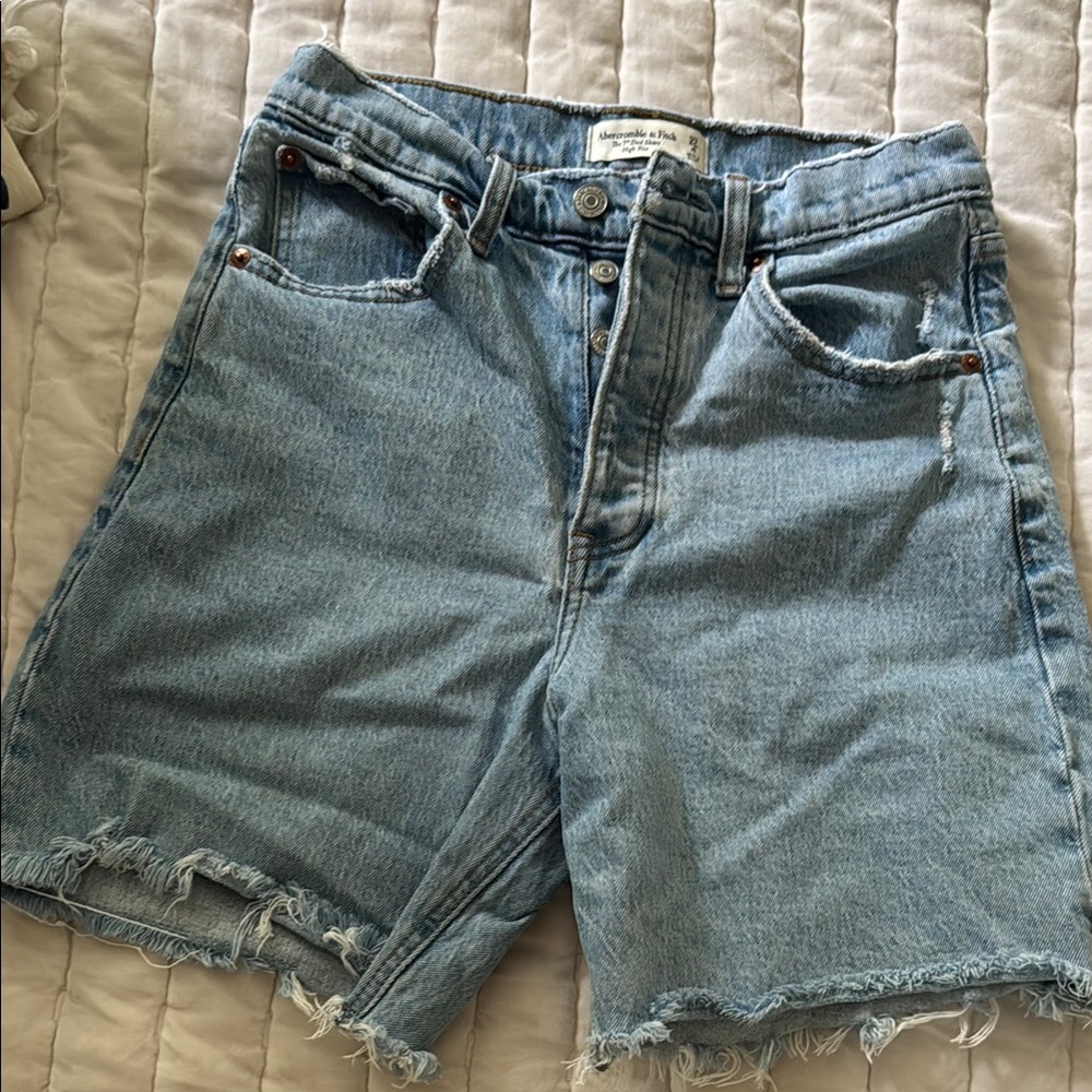 Abercrombie & Fitch the 7” Dad Short - High rise